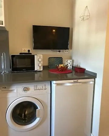 Апартаменти Lovely Monsanto View In Campolide - Zamb D *